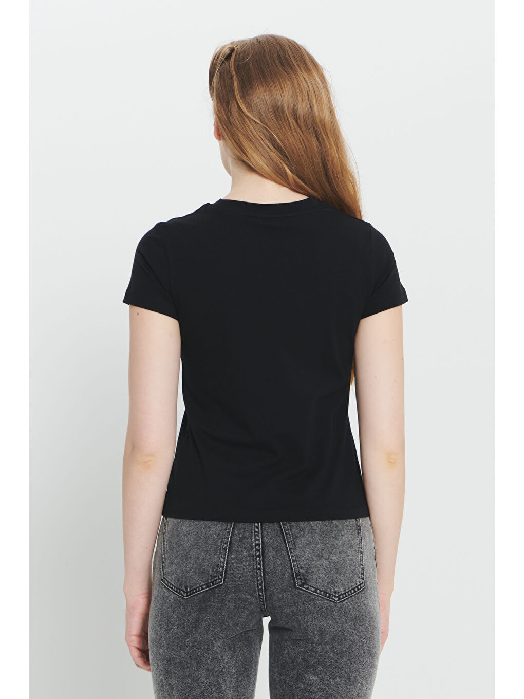 Siyah Slim Fit Dar Kesim Pamuklu Esnek Bisiklet Yaka Tişört-4