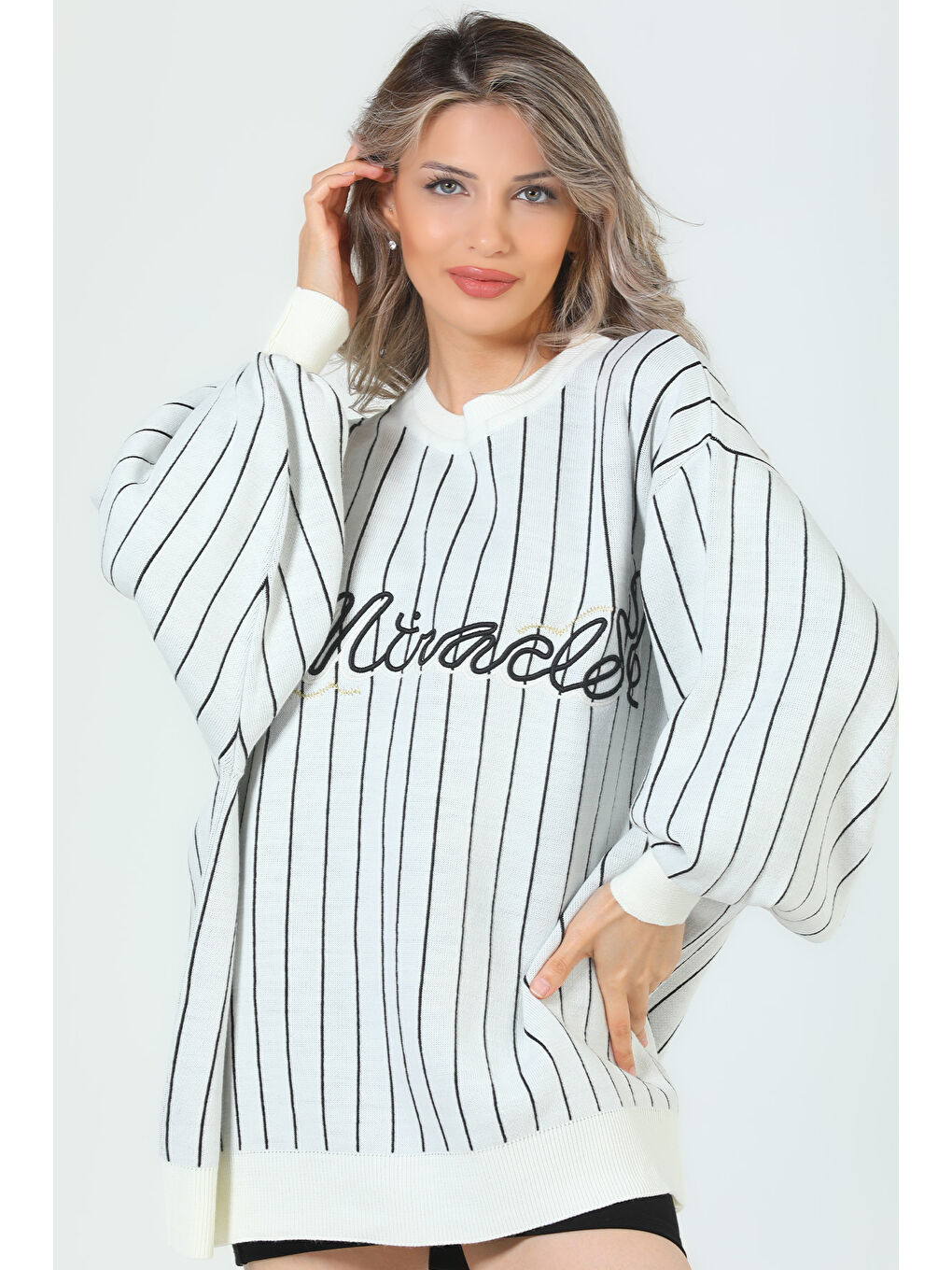 Ekru Kadın Bisiklet Yaka Çizgi Desenli Nakışlı Salaş Triko Kazak-8