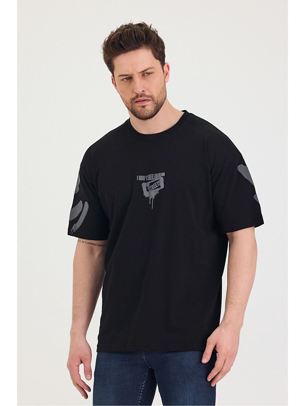 Siyah Bisiklet Yaka Oversize Ön ve Arka Baskılı Salaş Unisex Tişört