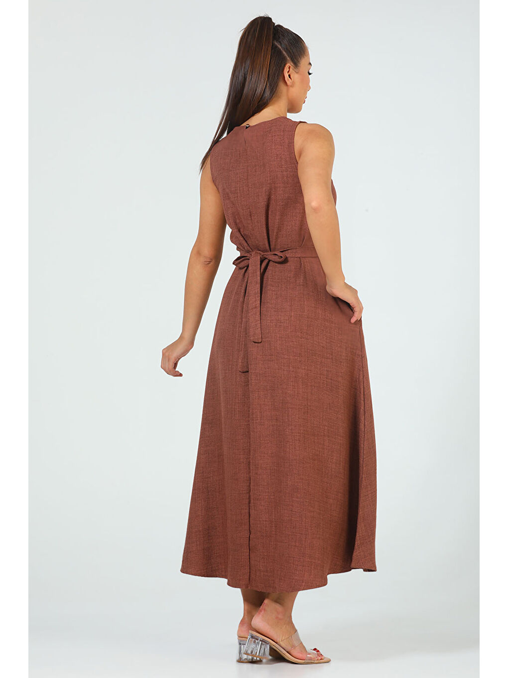 Kahverengi Kadın Bisiklet Yaka Cep Detaylı Bel Kuşaklı Uzun Elbise-5