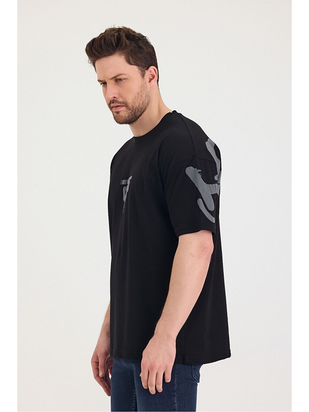 Siyah Bisiklet Yaka Oversize Ön ve Arka Baskılı Salaş Unisex Tişört-4