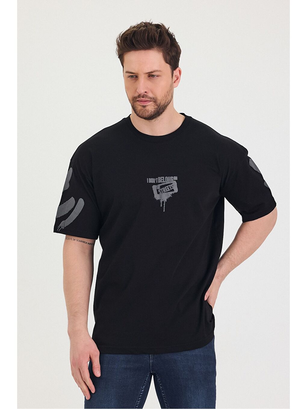 Siyah Bisiklet Yaka Oversize Ön ve Arka Baskılı Salaş Unisex Tişört-5