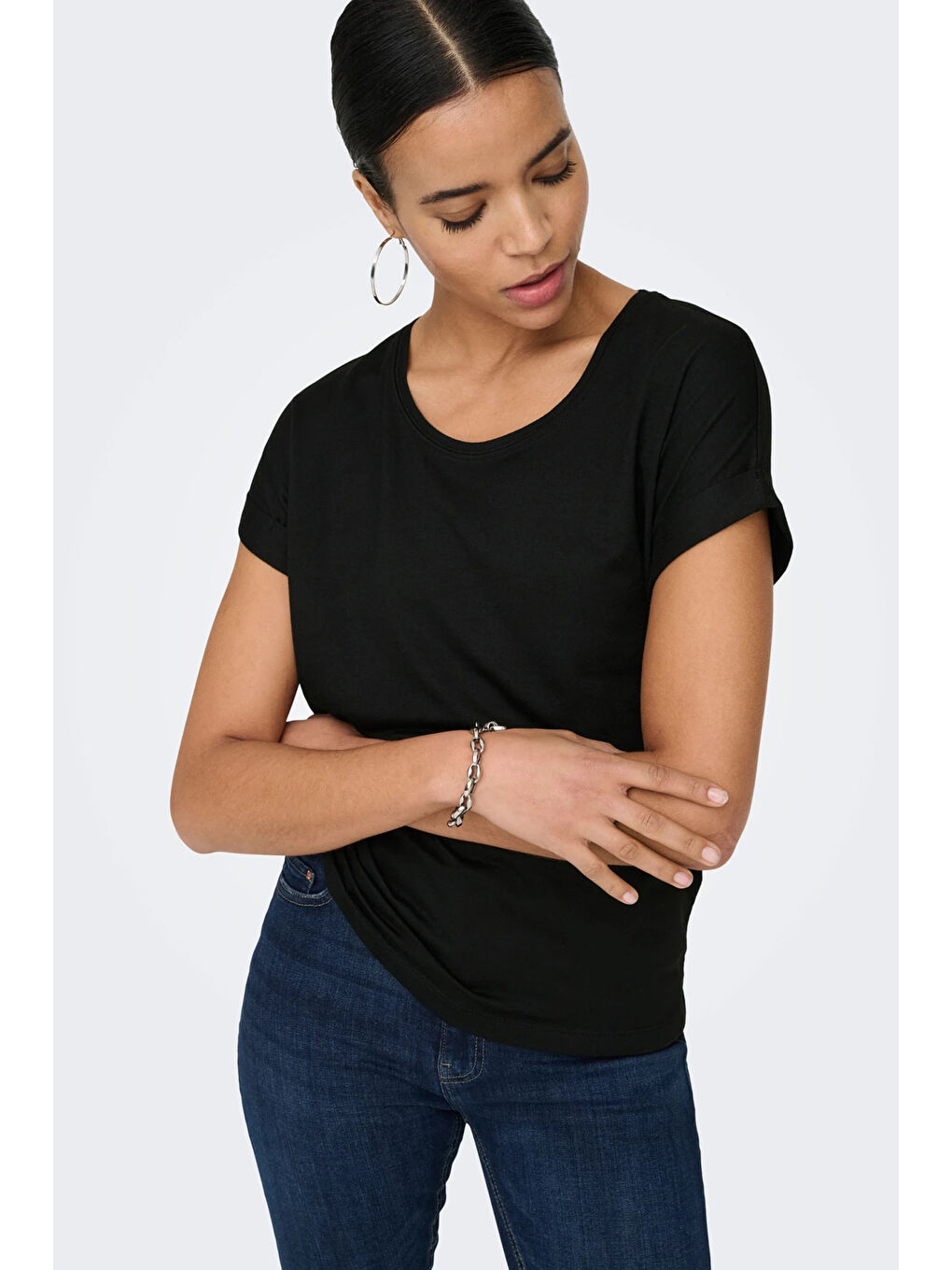 Siyah Regular Fit Bisiklet Yaka Onlmoster Kadın T Shirt 15106662-3