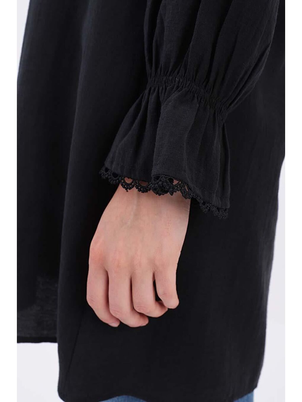 Siyah Fisto Detaylı Düğmeli Tunik-4
