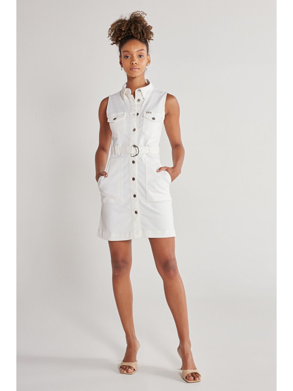 Regular Fit Normal Kesim Kolsuz Beyaz Jean Jean Elbise-1