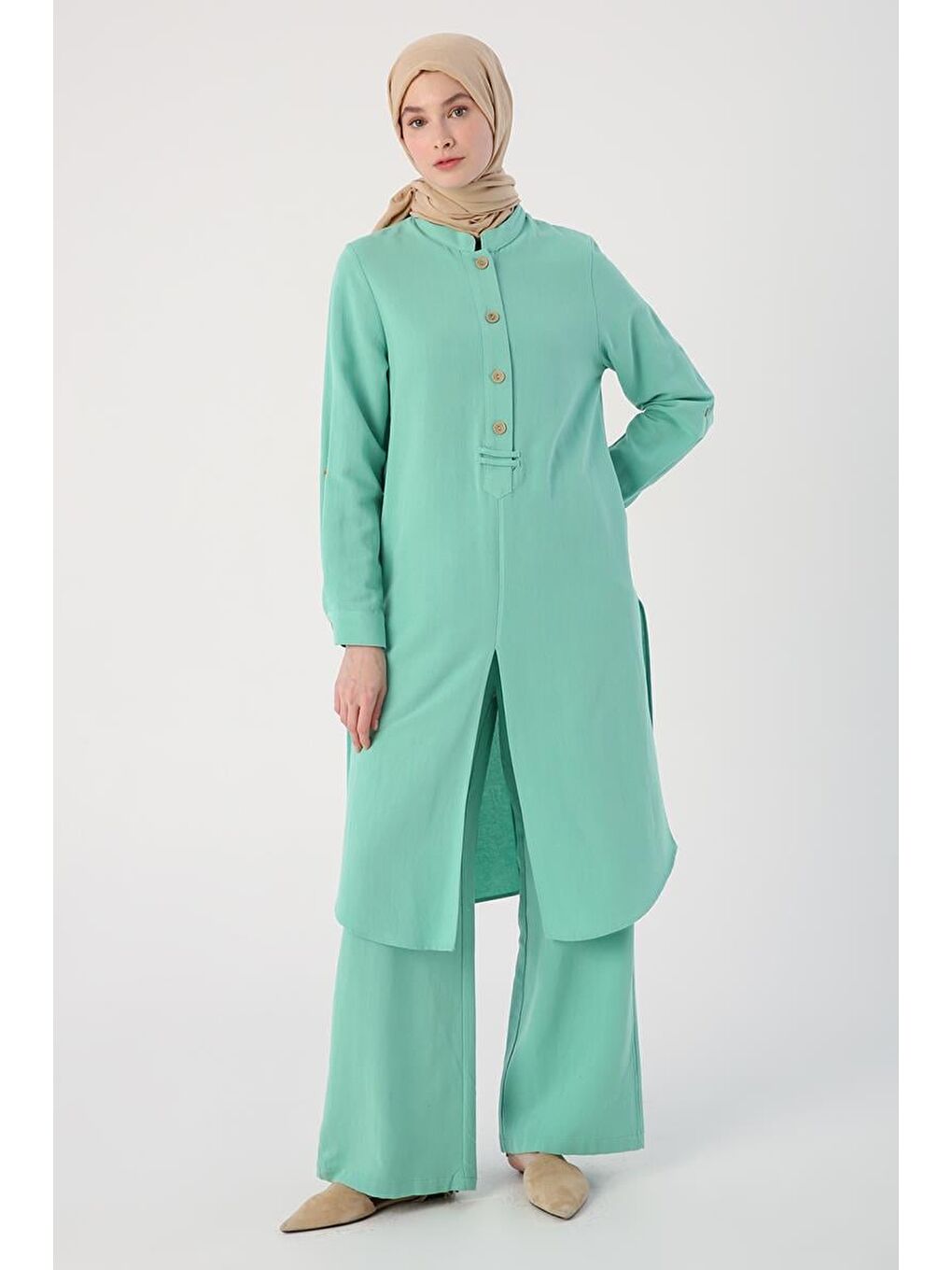 Soft Yeşil-Dik Yaka Önden Yırtmaçlı Viskon Keten Tunik-1