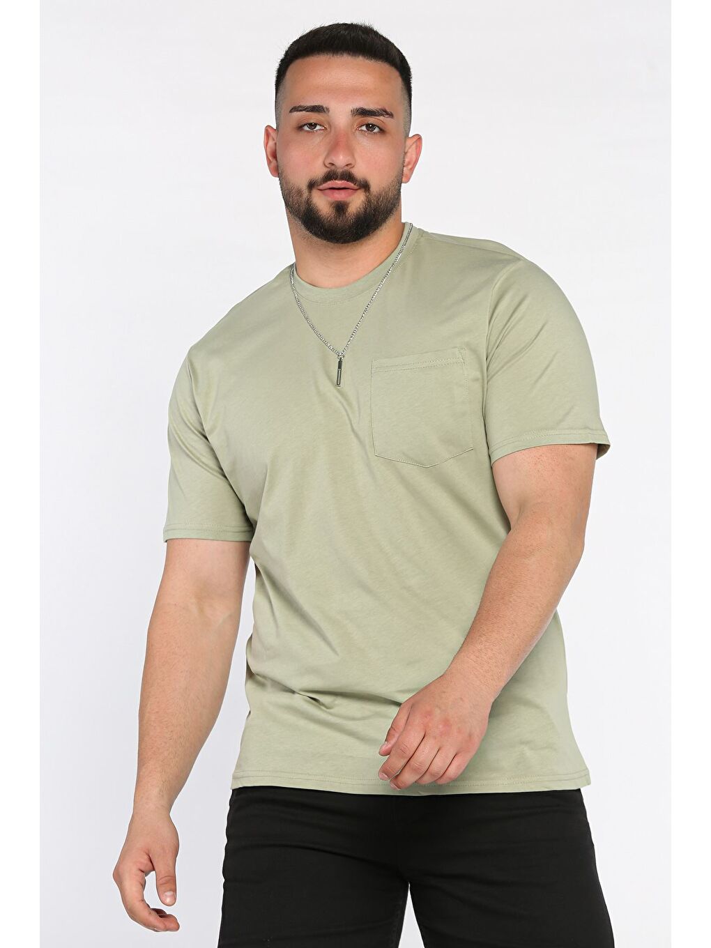 Haki Aksesuarlı Cepli Erkek Tişört-1