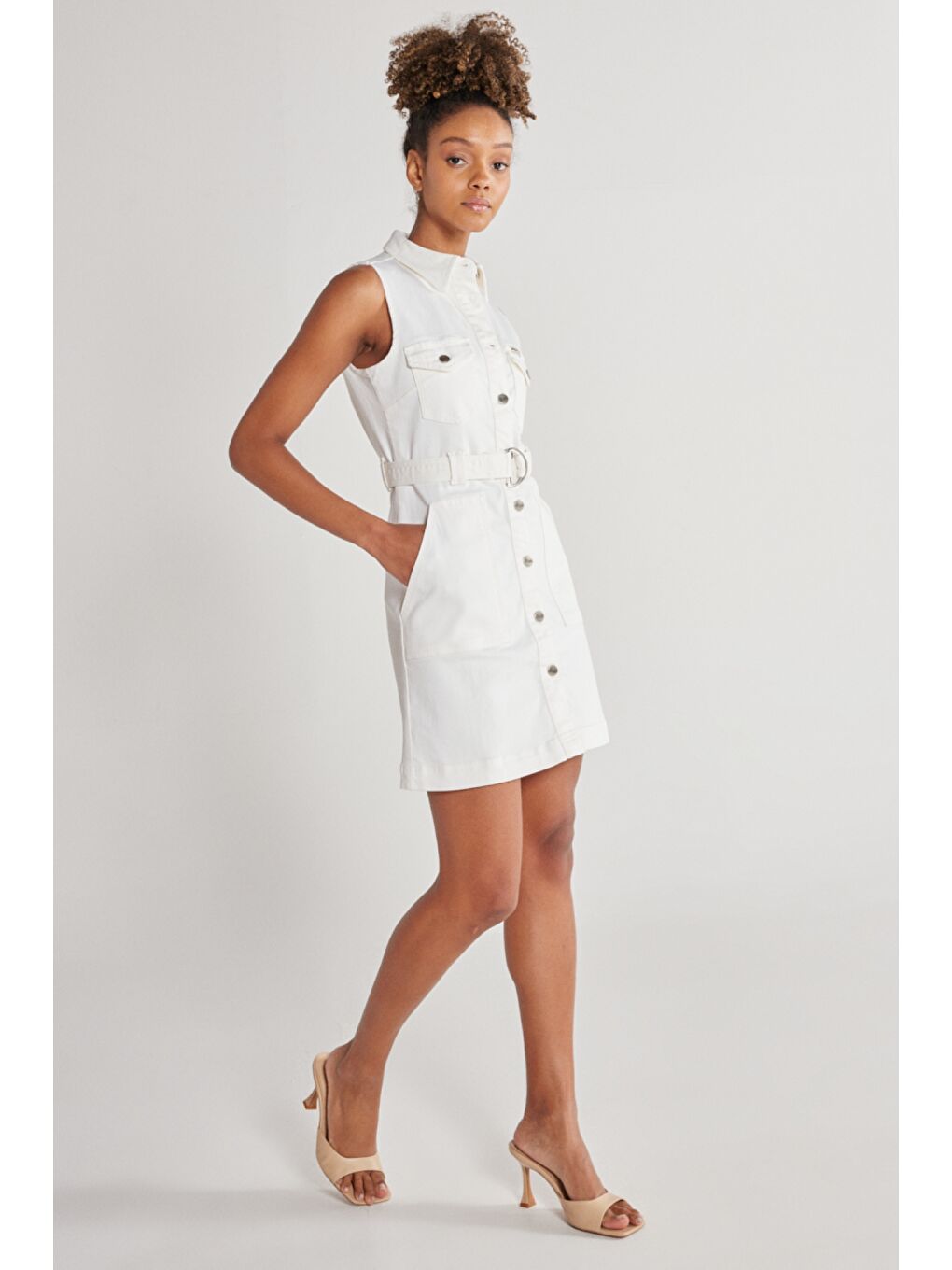 Regular Fit Normal Kesim Kolsuz Beyaz Jean Jean Elbise-2