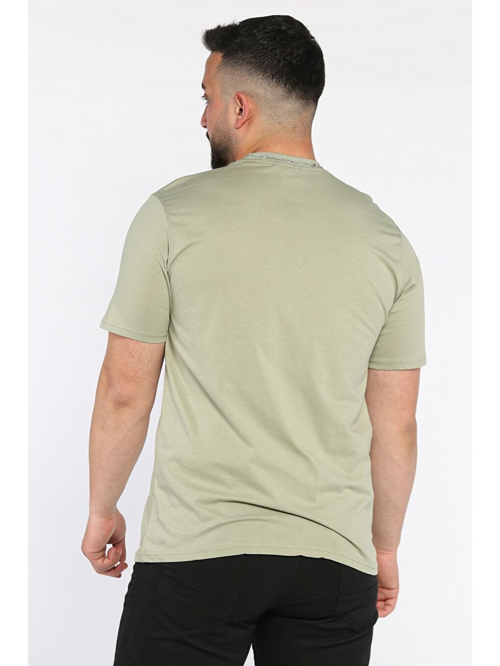 Haki Aksesuarlı Cepli Erkek Tişört-2