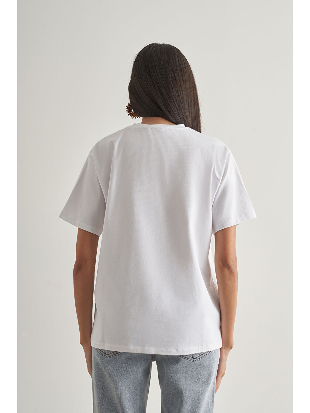 Pamuklu Ekru Oversize Baskılı Tişört-2