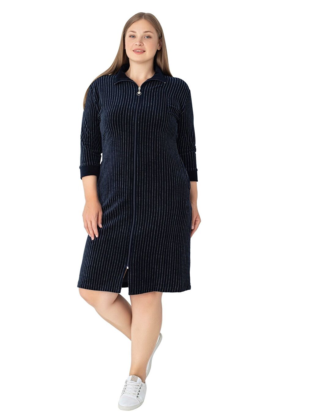 Kadın Büyük Beden Lacivert Çizgi Desenli Pamuklu Kadife Cepli Fermuarlı Truvakar Kollu Elbise-1