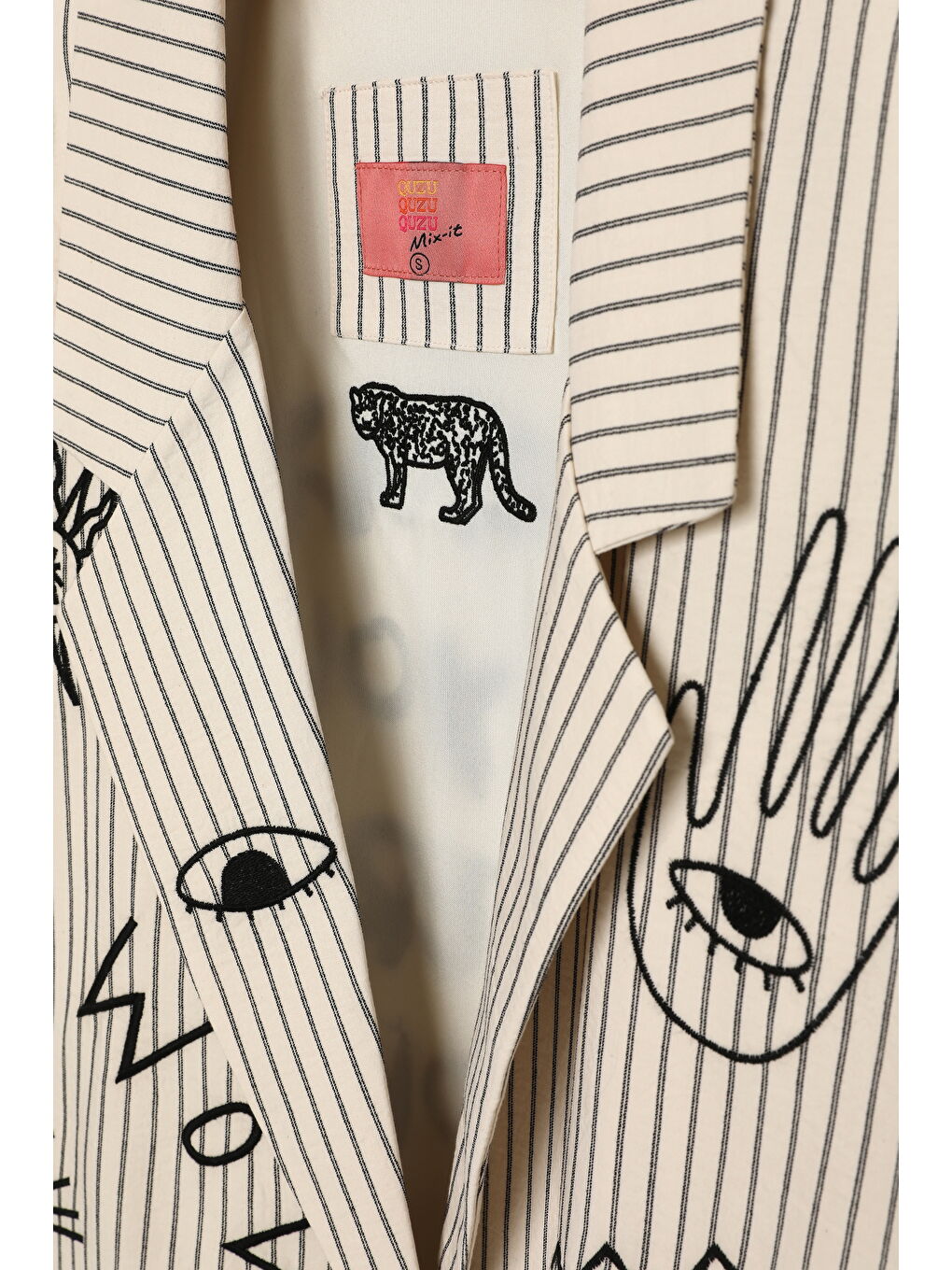 Çizgili Nakışlı Kruvaze Yaka Blazer Ceket Bej-1