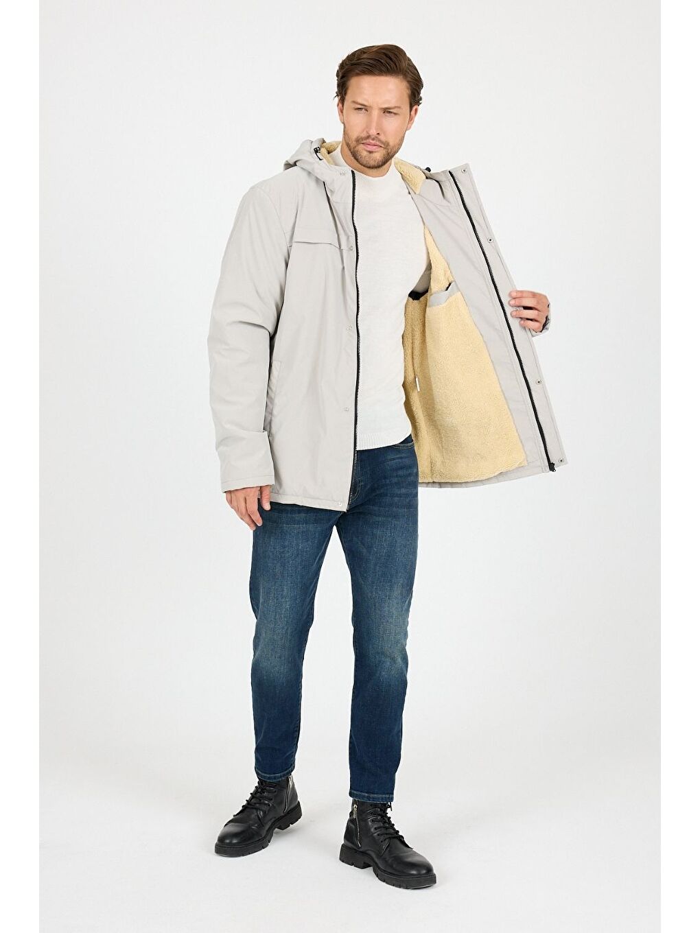 Ekru Vibes x Avmteks Kürklü Kapüşon Detaylı Mont 007-2