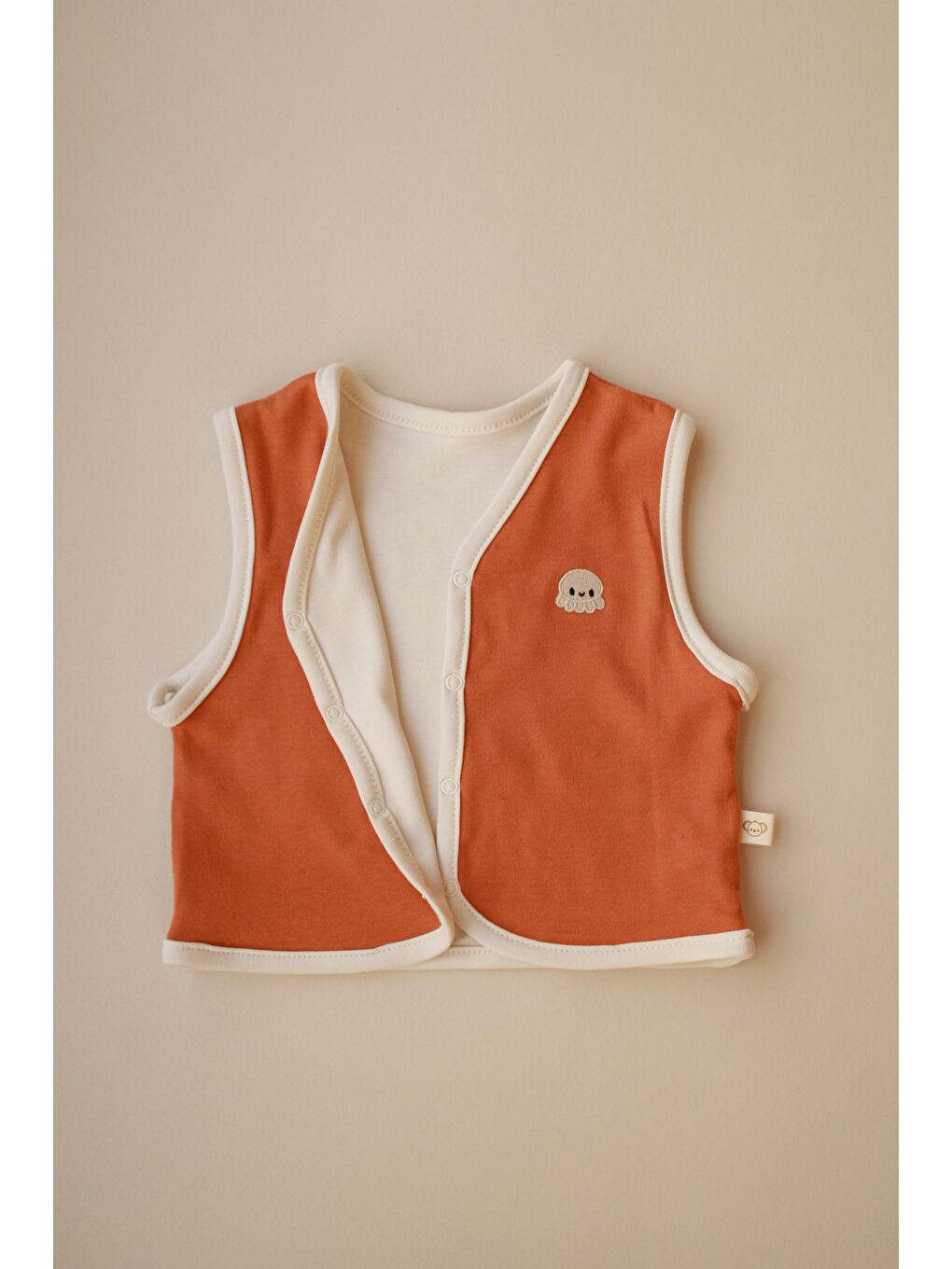 Kahverengi Ahtapot Nakışlı Çift Taraflı Yelek-1