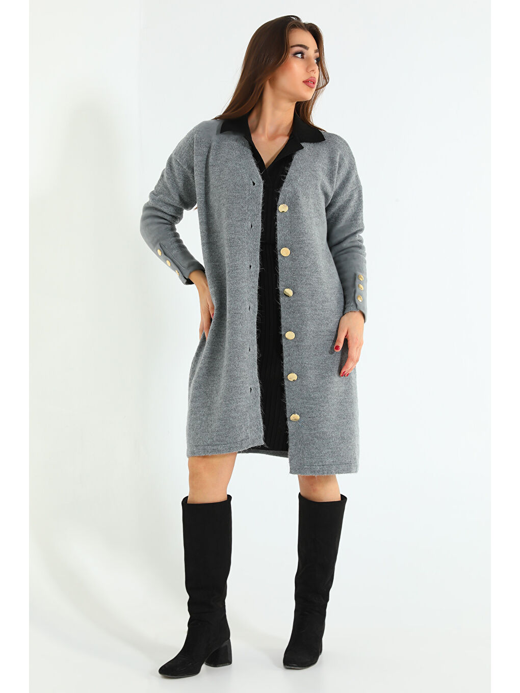 Gri Kadın Ön Düğmeli Salaş Triko Hırka-4