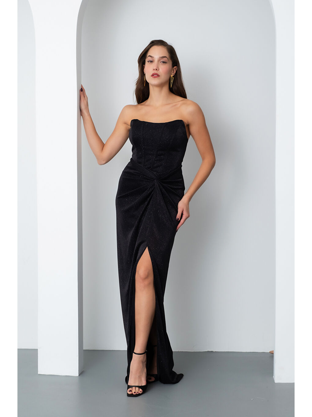 Kadın Siyah Straplez Simli Örme Abiye Elbise-1