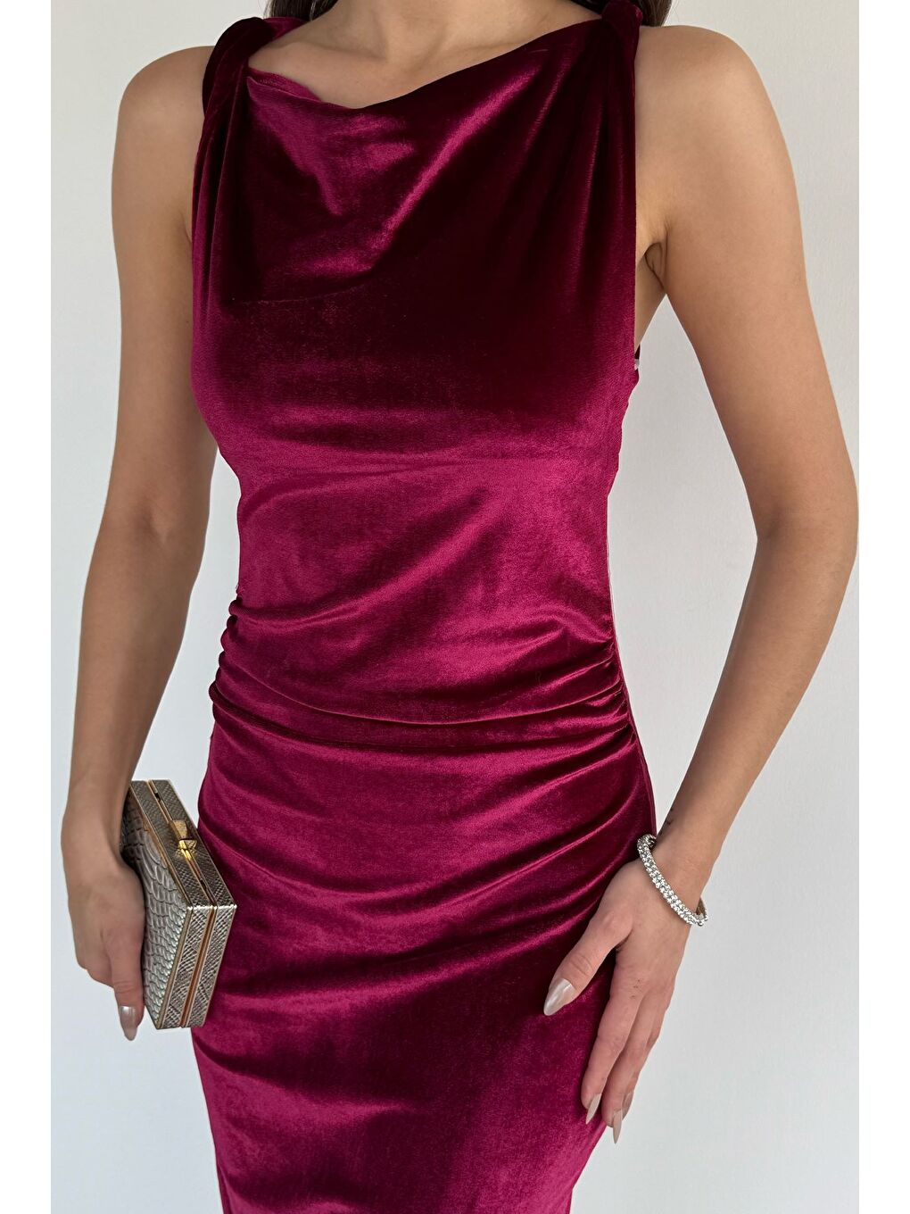 Mürdüm Kadın Bel Büzgü Detaylı Elastanlı Kadife Elbise-2