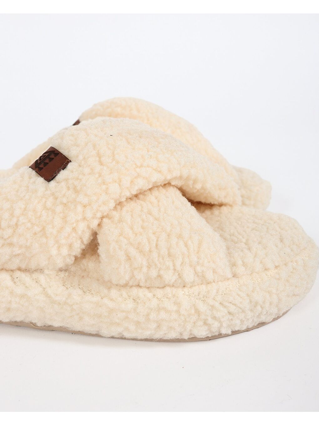 Bej Kadın Deri Etiket Detaylı Ev Terliği-JANA-1