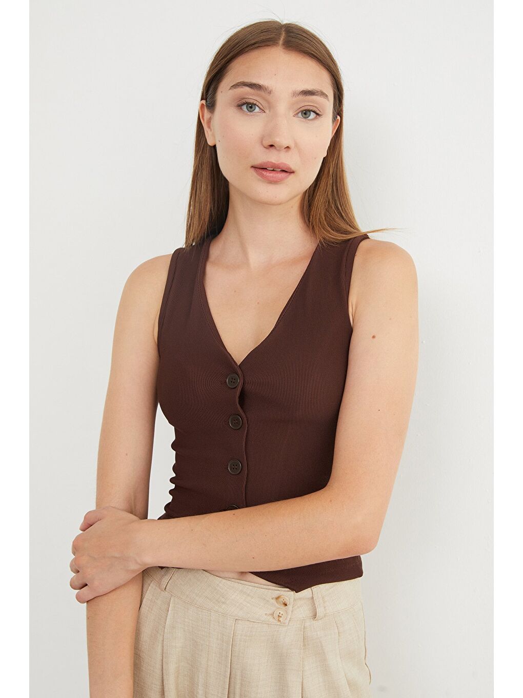 Kahverengi Düğmeli V Yaka Sıfır Kol Yelek-4