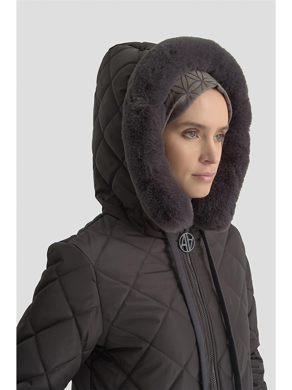 Kap 25Kt702 Antrasit-3