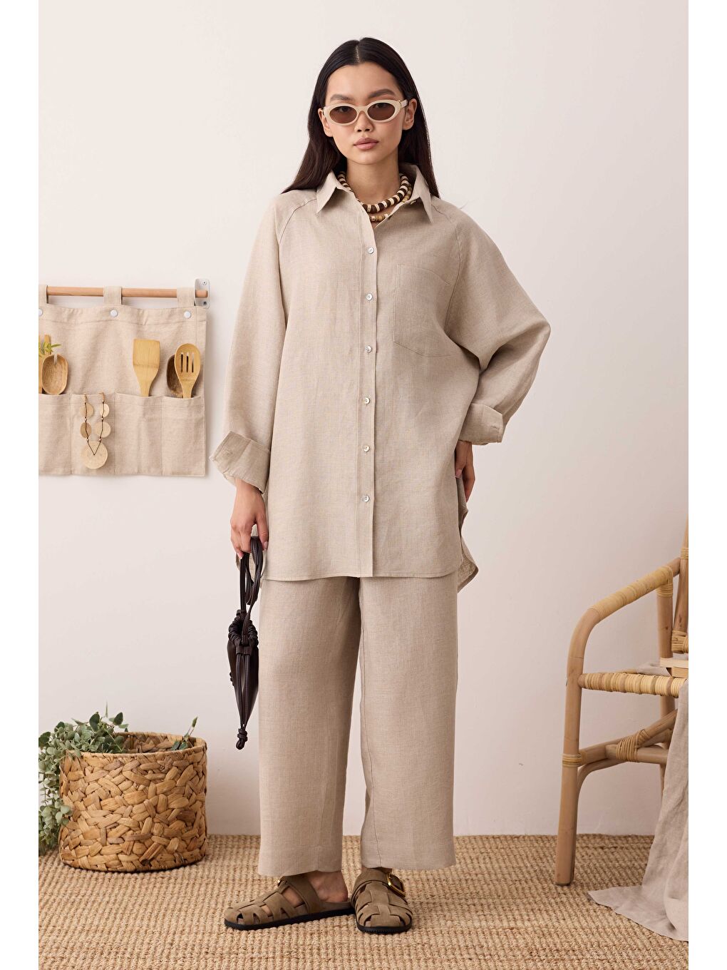 Bej Reglan Kol Basic Keten Gömlek Sedef-1