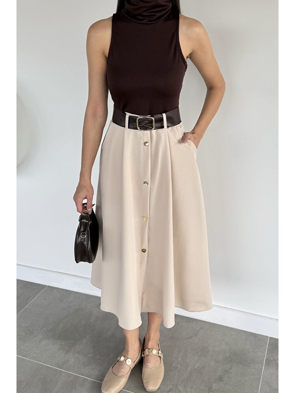 Kahverengi Kadın Balıkçı Yaka Çift Renkli Kemer Aksesuarlı Elbise-1