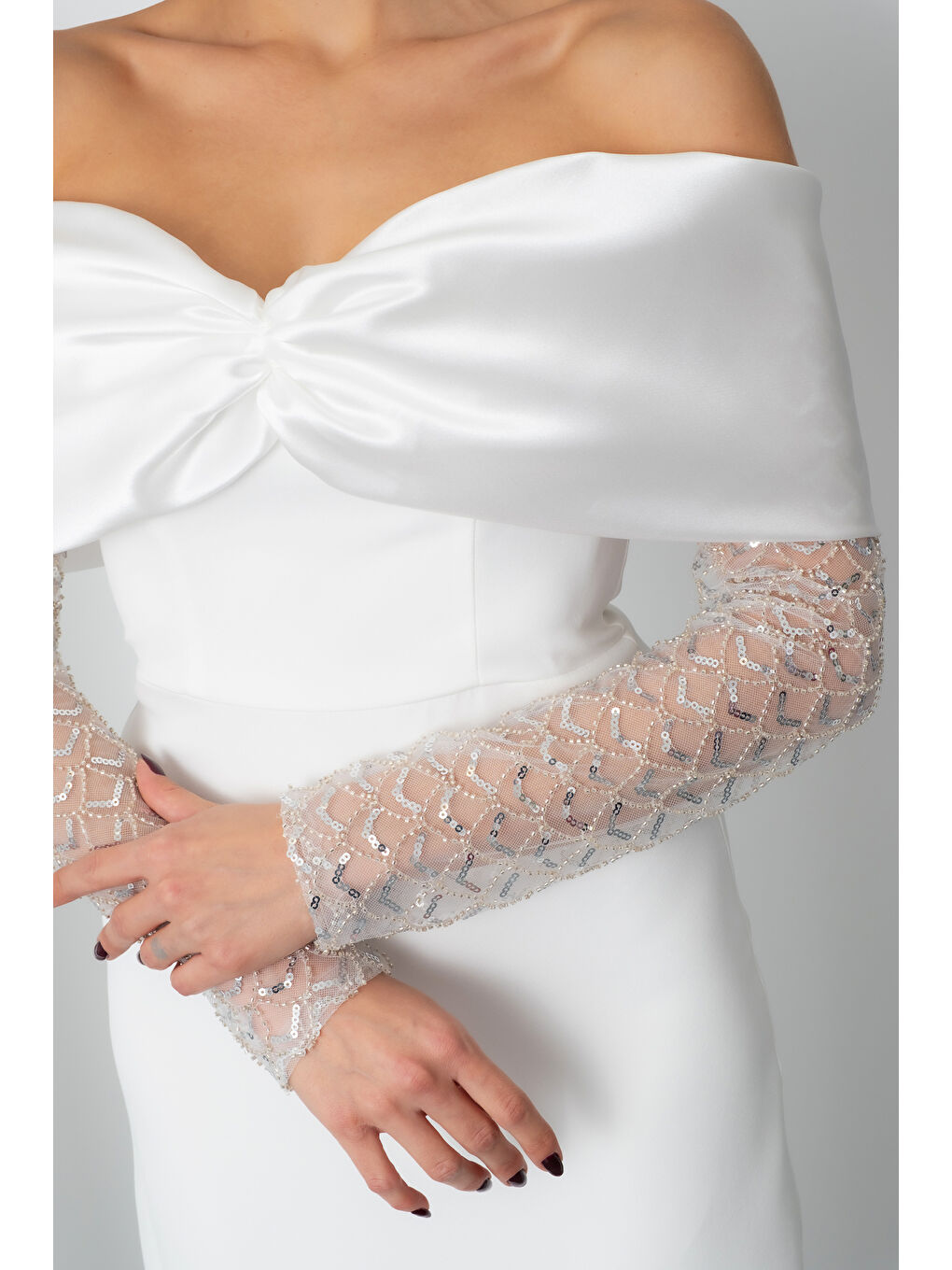 Kadın Beyaz Kol Detaylı Fiyonklu Söz Nişan Nikah Abiye Elbise-3