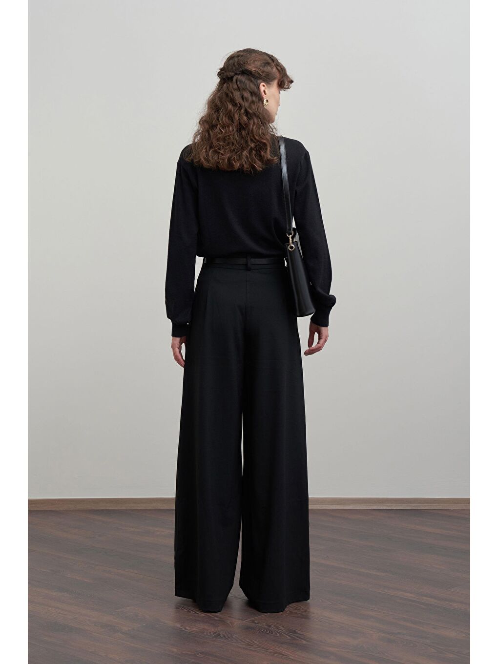 Siyah-Pileli Polyviscon Pantolon-2