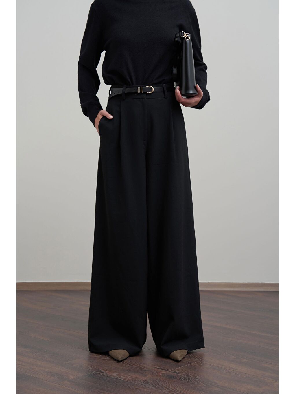 Siyah-Pileli Polyviscon Pantolon-3