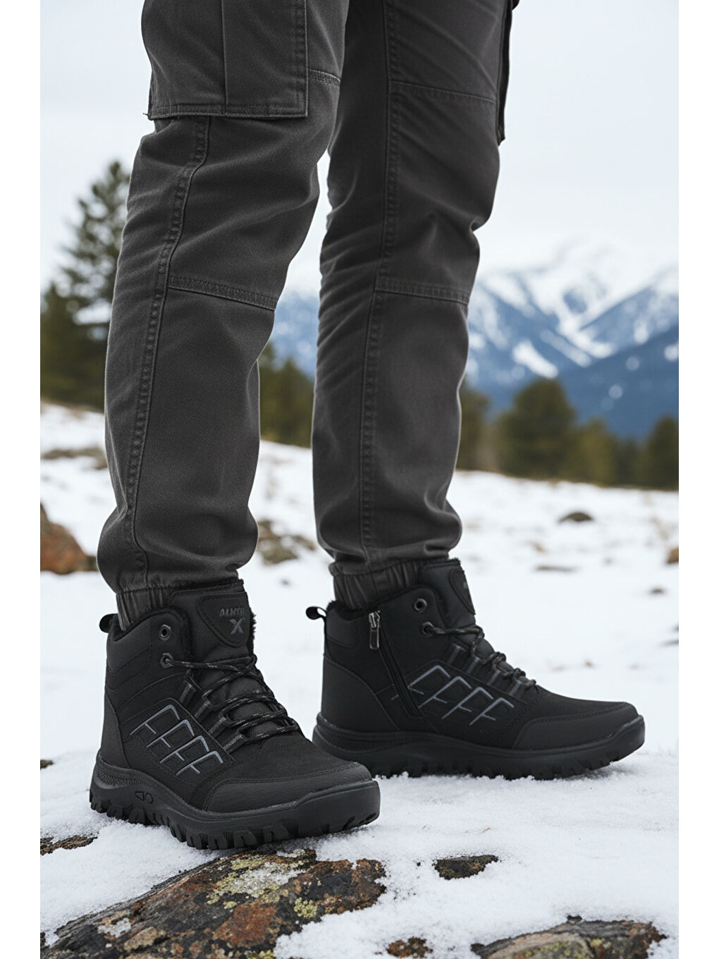 Siyah İçi Kürklü Kaymaz Taban Unisex Bot 700 G-2