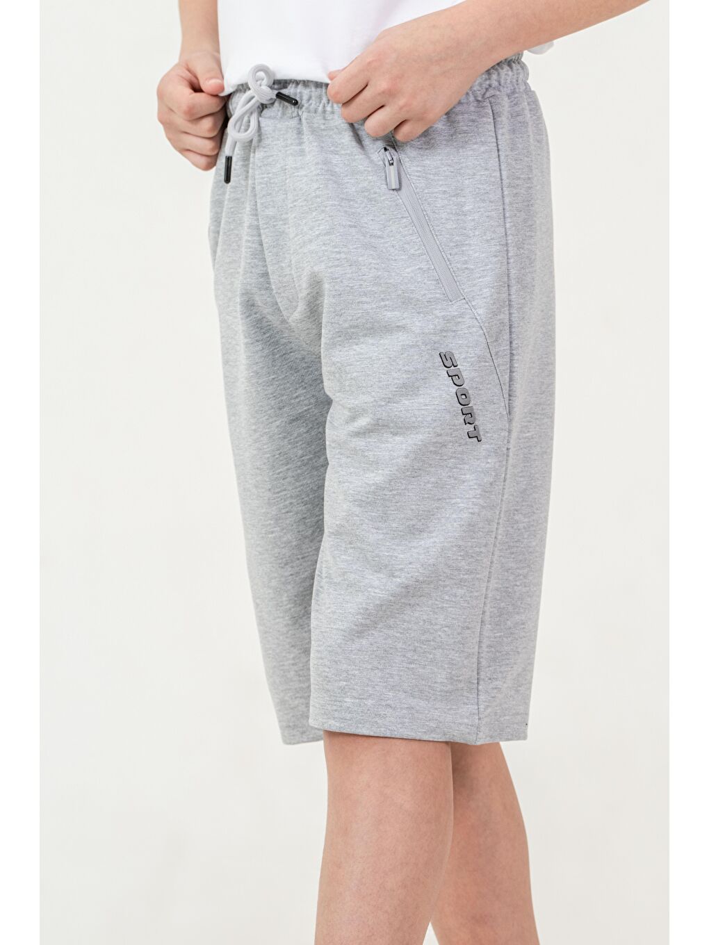 Gri Sport Baskılı Cepler Fermuarlı Erkek Çocuk Şort-2