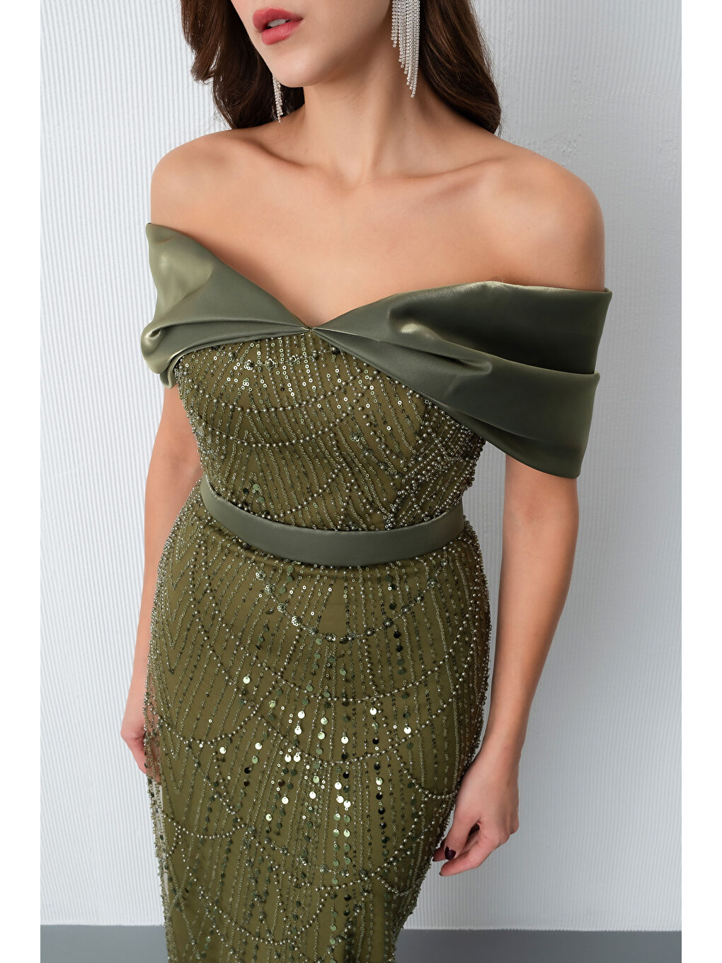 Kadın Haki Kayık Yaka Midi Boncuklu Abiye Elbise-3