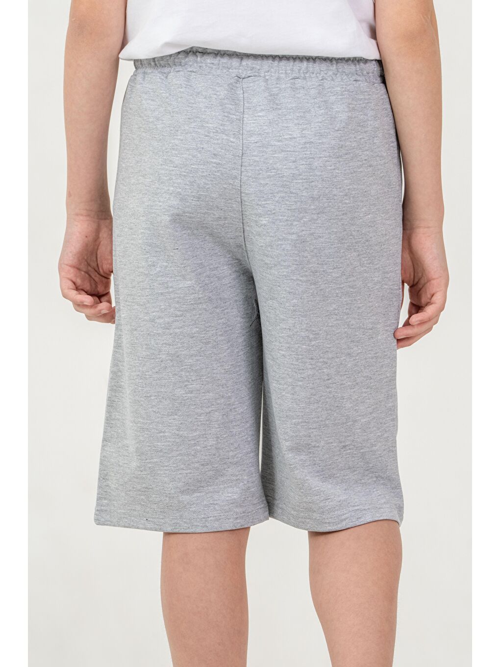 Gri Sport Baskılı Cepler Fermuarlı Erkek Çocuk Şort-3