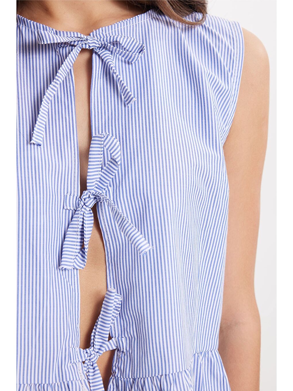 Kadın Slim Fit Dar Kesim Önden Bağlamalı Pamuklu Çizgili Mavi Bluz Gömlek-6