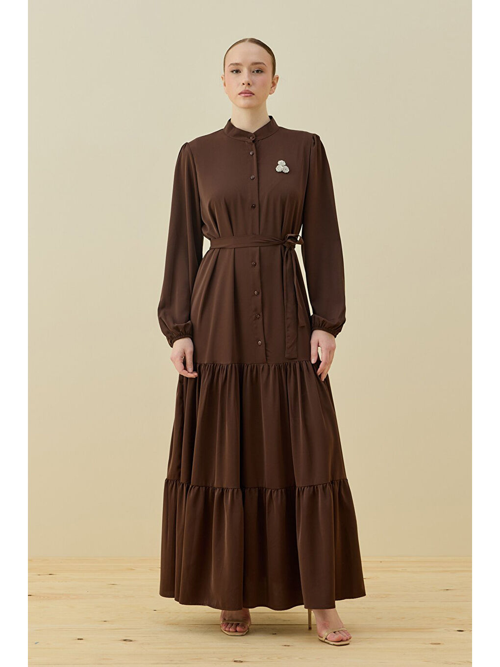 Broşlu Elbise 1669 Kahverengi-3