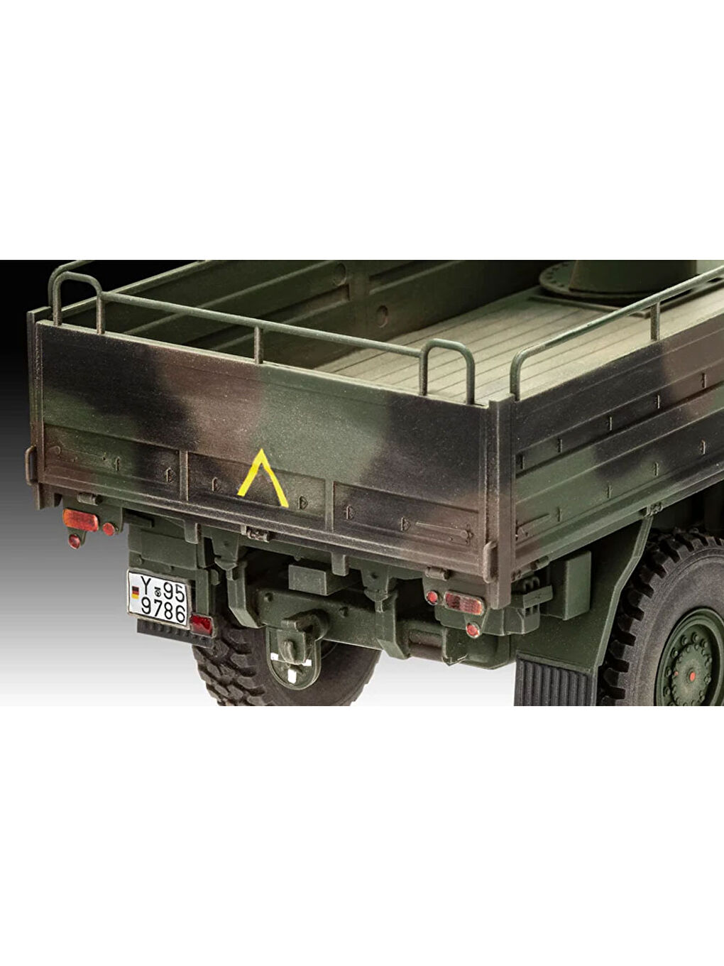 Maket Model Kit Askeri Araçlar MAN 10t milgl 8x8 3367-4