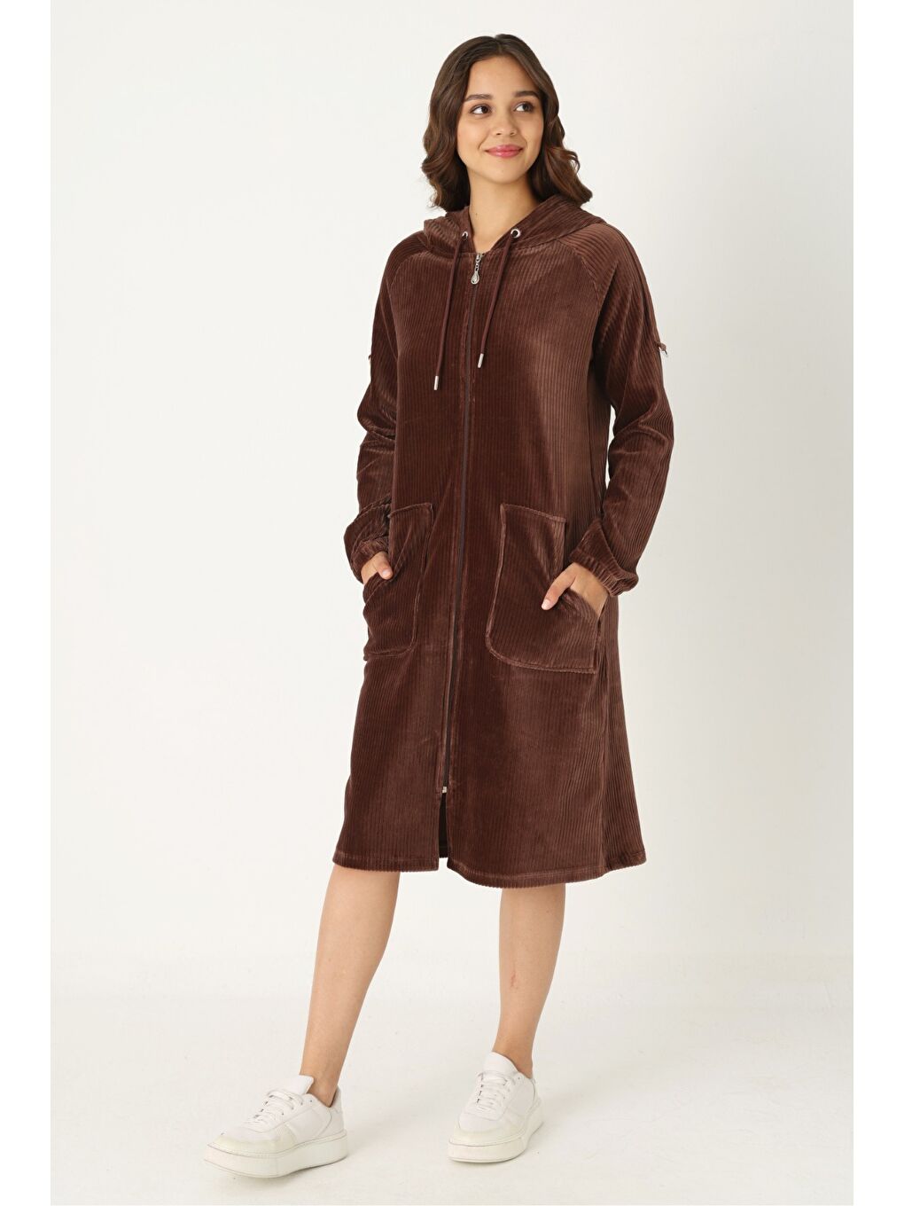 Kahverengi Kadın Haki Kapüşonlu Fermuarlı Pamuklu Kadife Cepli Elbise-5