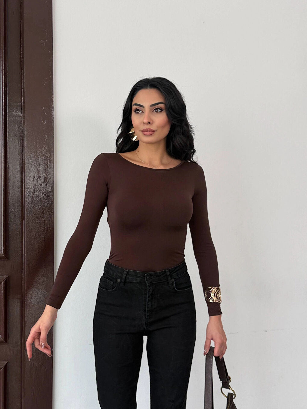 Kadın Kahverengi Sırtı Açık Fiyonk Bağlamalı Uzun Kol Bluz HZL25W-FRY123661-2