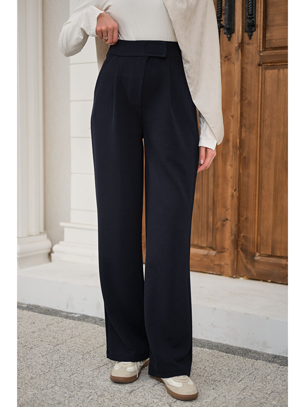 Kadın Cırtcırt Detay Kumaş Pantolon Lacivert-1