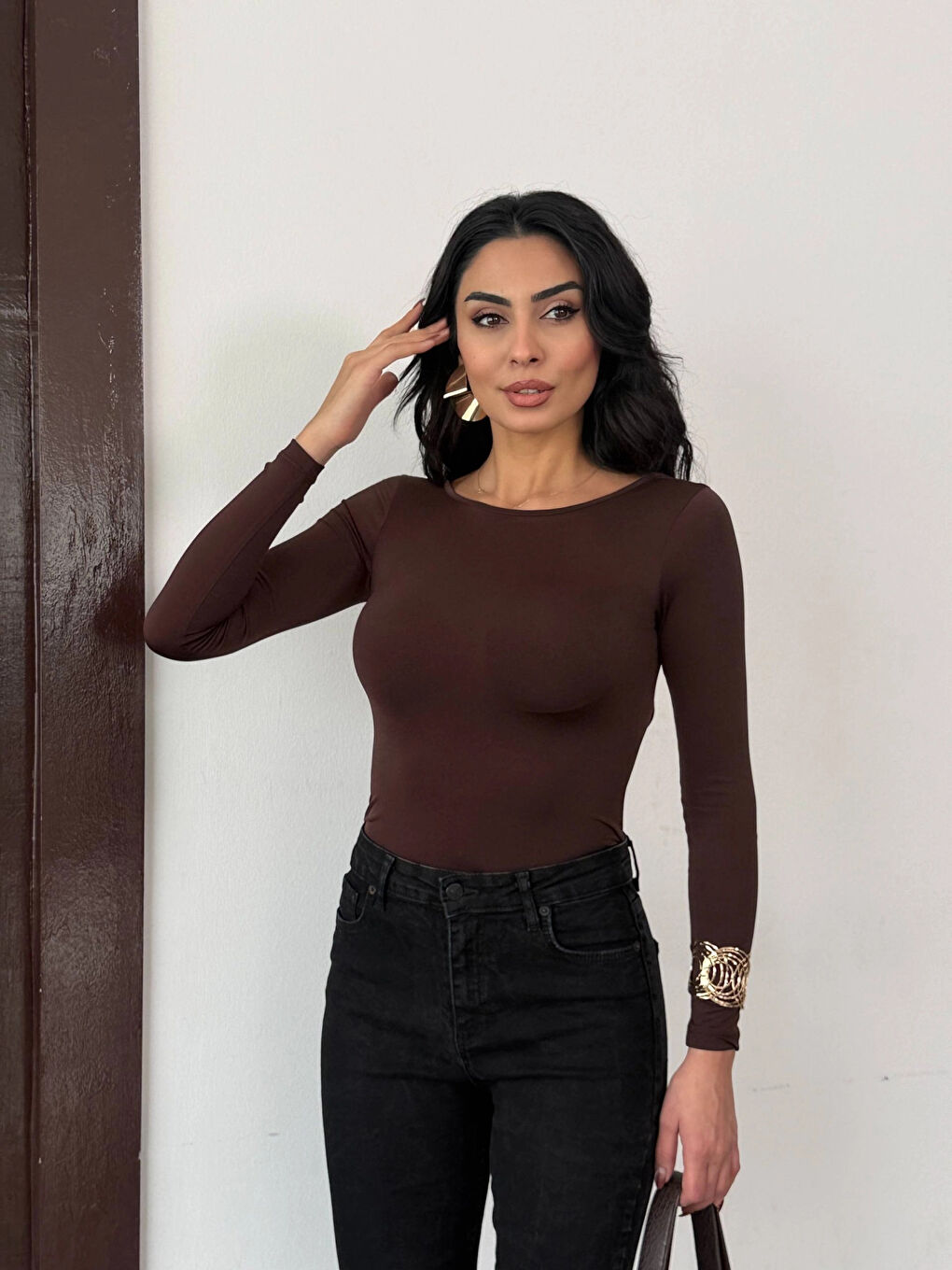 Kadın Kahverengi Sırtı Açık Fiyonk Bağlamalı Uzun Kol Bluz HZL25W-FRY123661-3