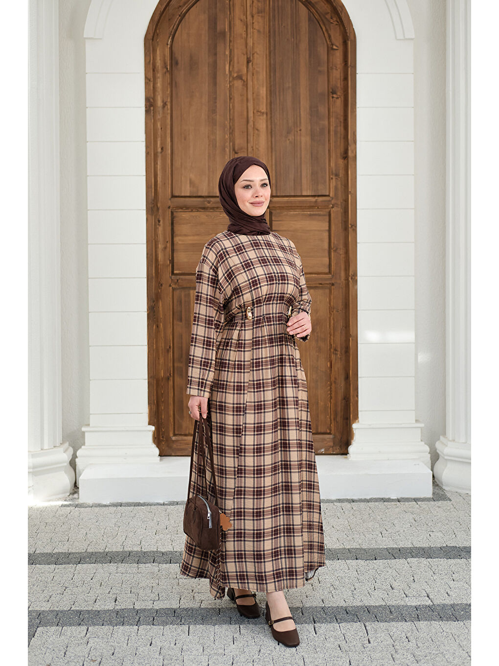 Bej Kadın Ekose Desen Bronş Detay Arkadan Bağlamalı Elbise Vizon-3