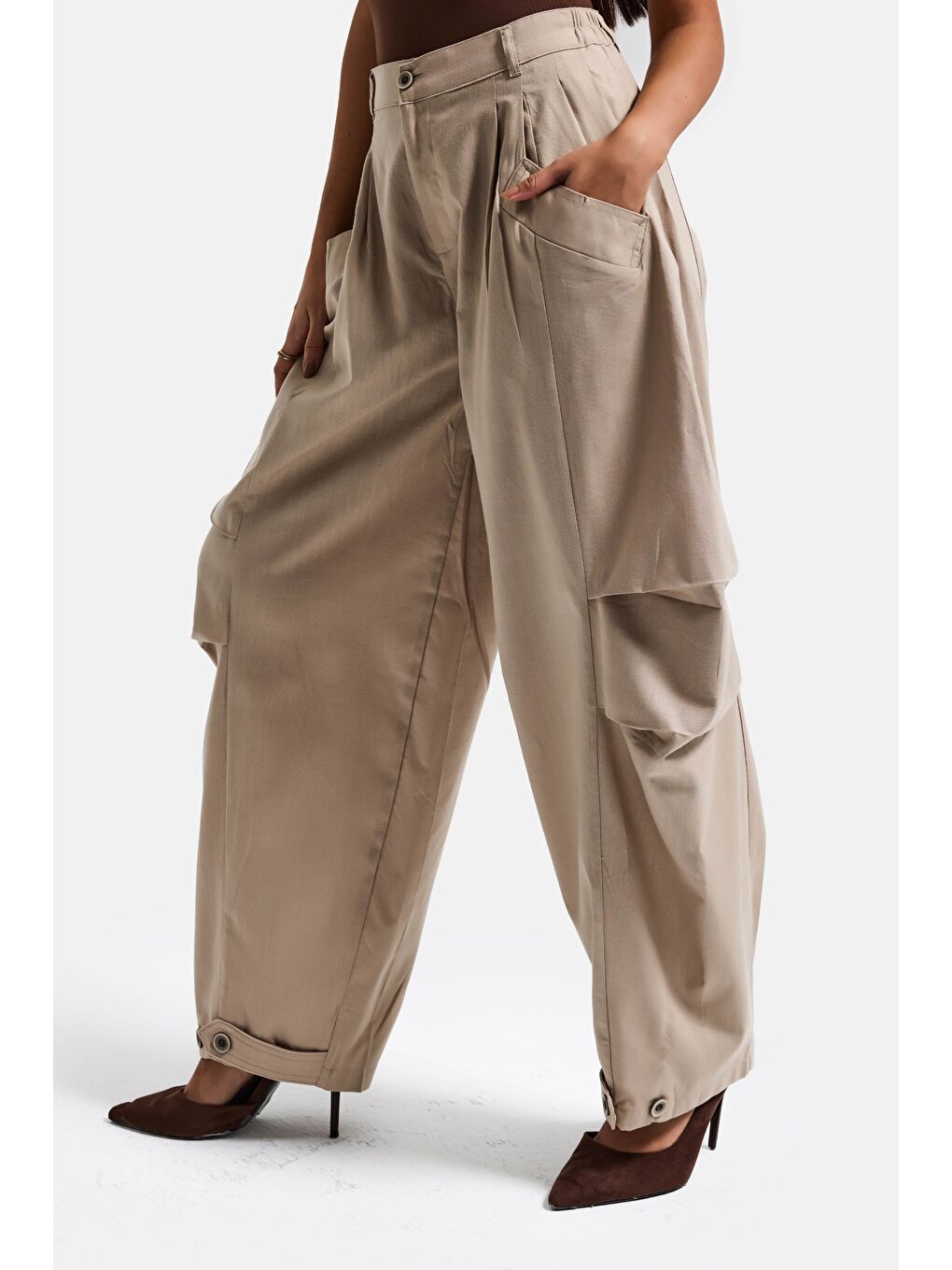 Kadın Taş Bej Renk Balon Fit Bol Kesim Organik Keten Kumaş Tasarım Pantolon-2