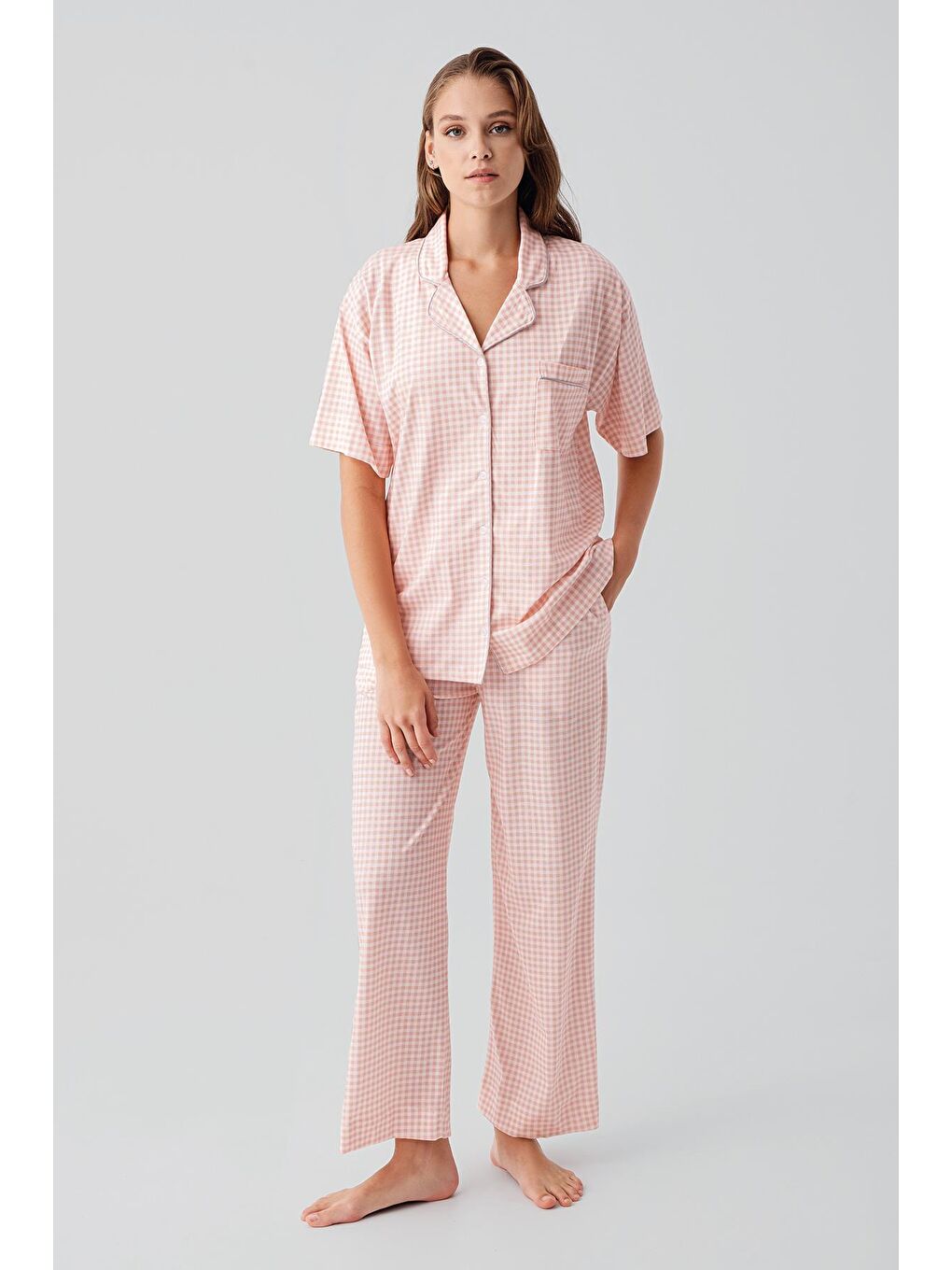 Pembe Kısa Kollu Düğmeli Cepli Pötikare Pamuklu Pijama Takım 19201