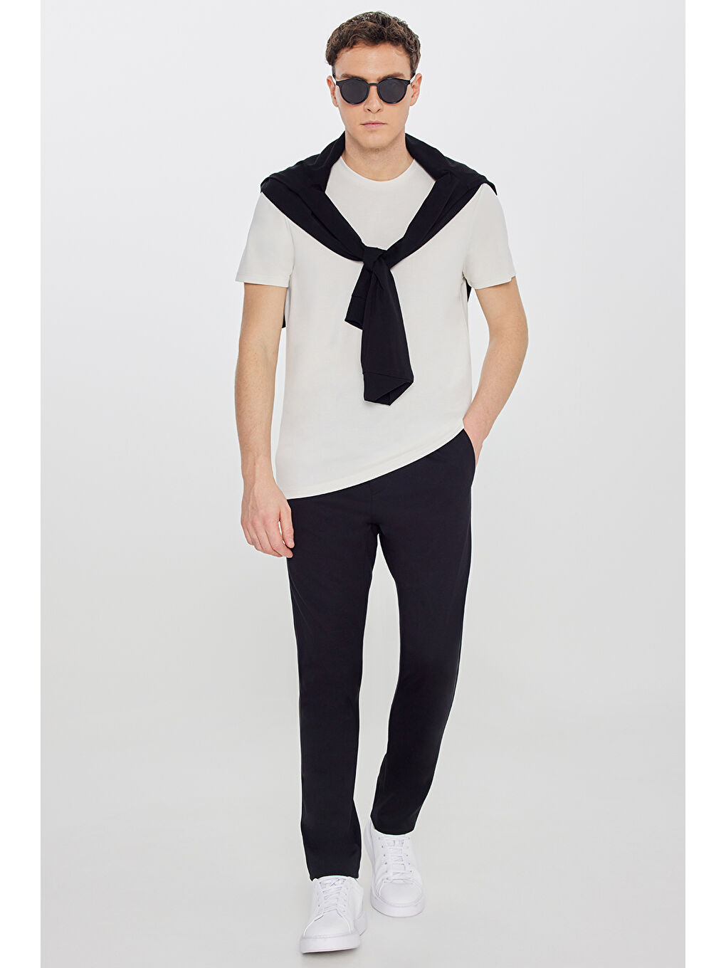 Erkek Bej Yumuşak Dokulu Slim Fit Dar Kesim Bisiklet Yaka Tişört-1