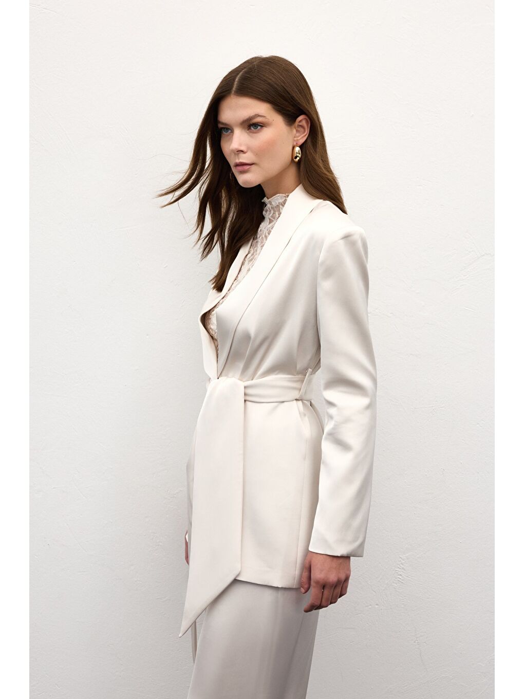 Bej Kuşaklı Saten Ceket - Taş-6
