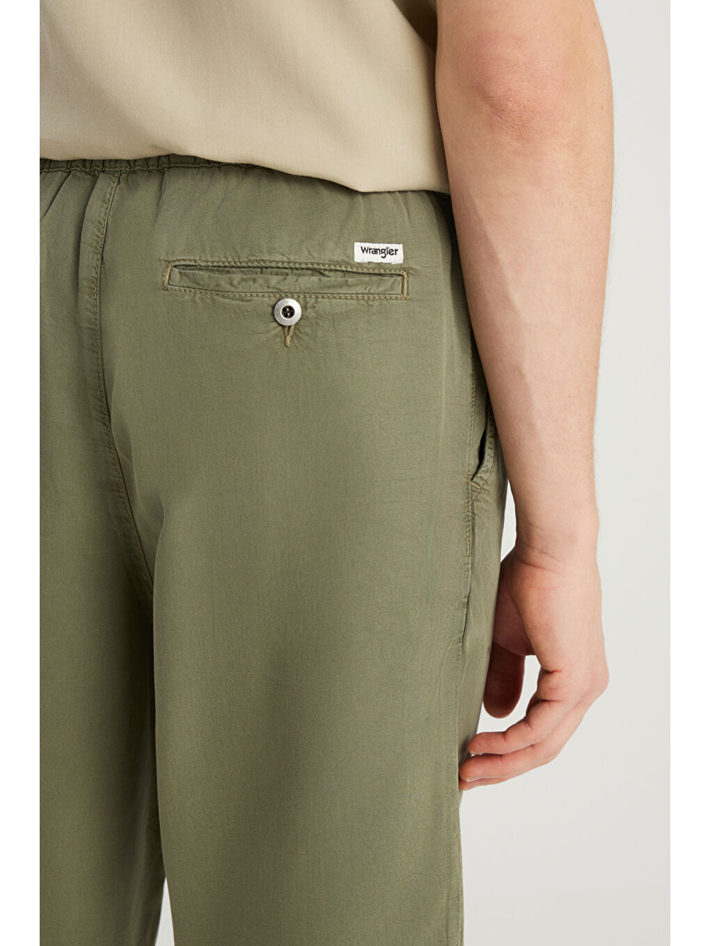 Regular Fit Normal Kesim Yumuşak Dokulu Haki Şort-4