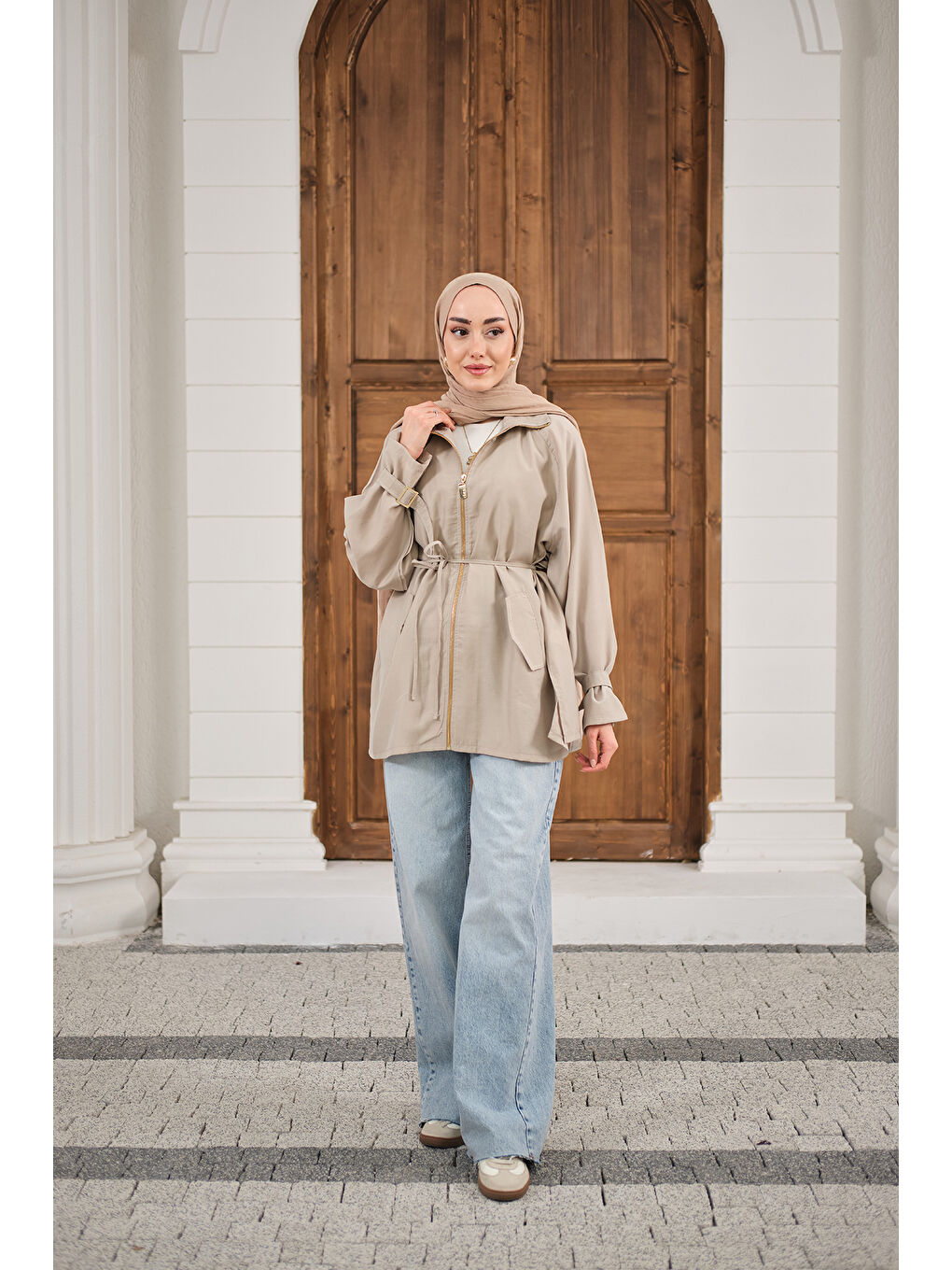 Kadın Gold Fermuar Detay Dikiş İzli Ceket Bej-2
