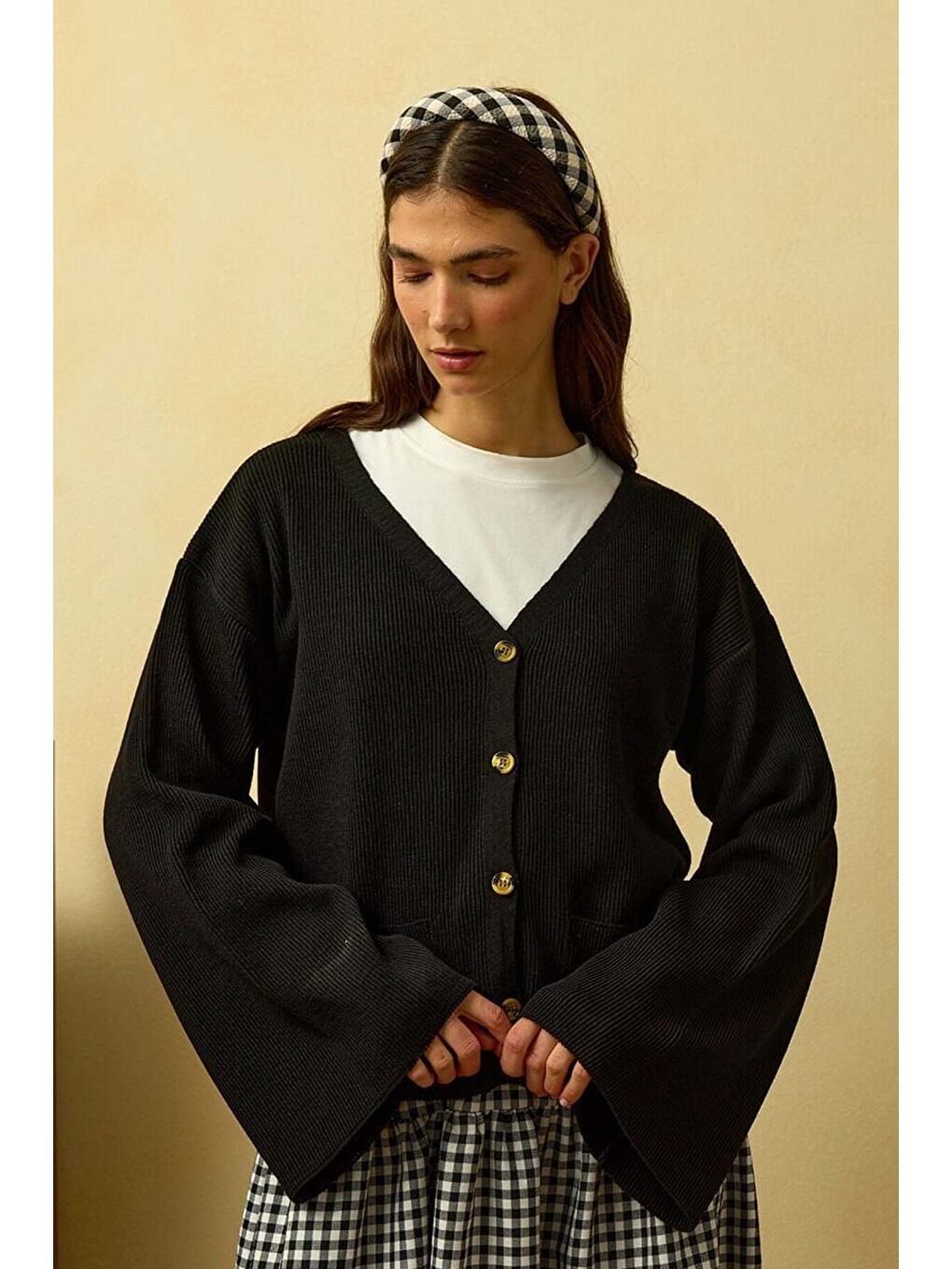 Siyah İspanyol Kol Triko Hırka