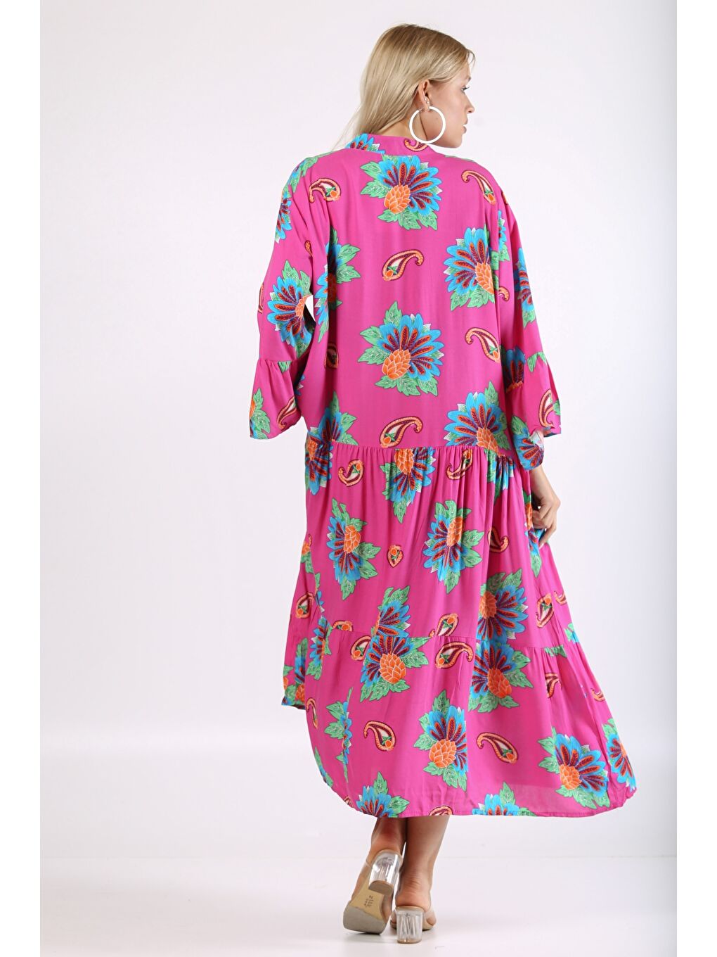 Pembe Hakim Yaka Fırfırlı Kol Şal Desenli Düğmeli Dokuma Oversize Elbise-1