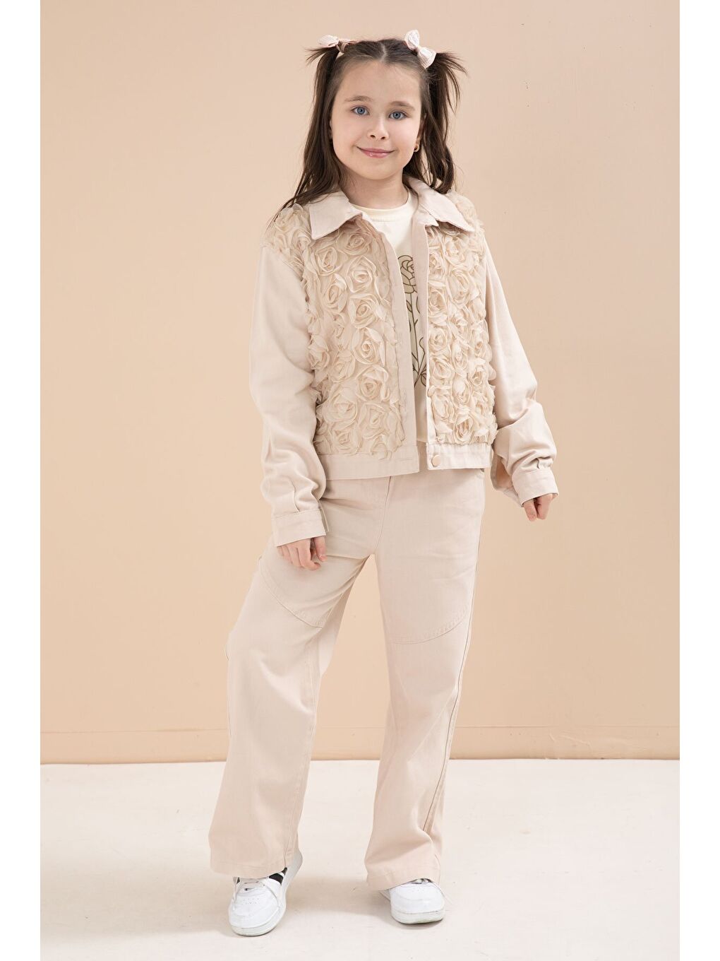 Ekru Krem Önü Gül İşlemeli Ceketli Kız Çocuk Pantolonlu 3lü Alt Üst Takım 23606-4